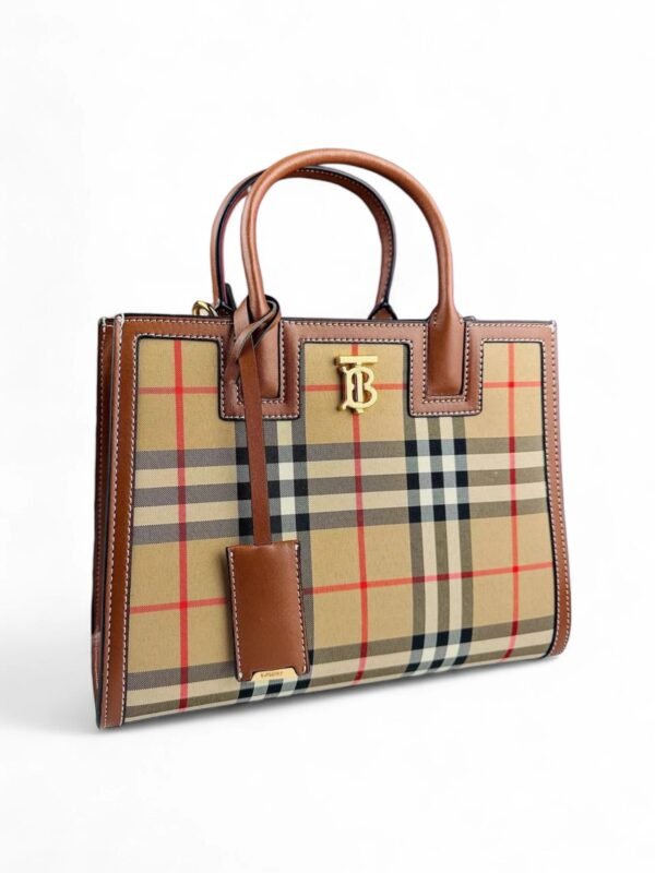 𝐁𝐮𝐫𝐛𝐞𝐫𝐫𝐲 𝐕𝐢𝐧𝐭𝐚𝐠𝐞 𝐂𝐡𝐞𝐜𝐤 𝐓𝐰𝐨 𝐡𝐚𝐧𝐝𝐥𝐞 𝐓𝐢𝐭𝐥𝐞 𝐁𝐚𝐠 + Brand Box , size 32*24