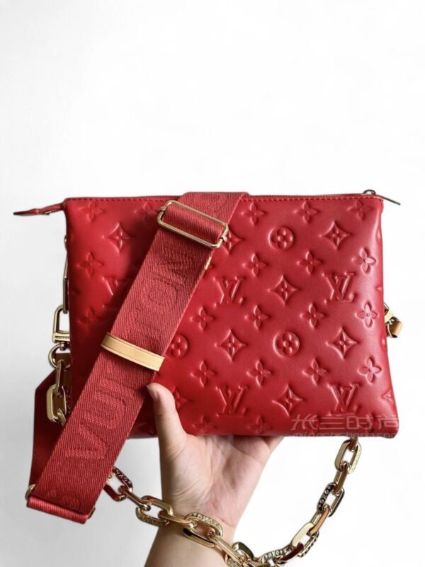 Louis Vuitton coussin PM + Brand Box ,size 26*18