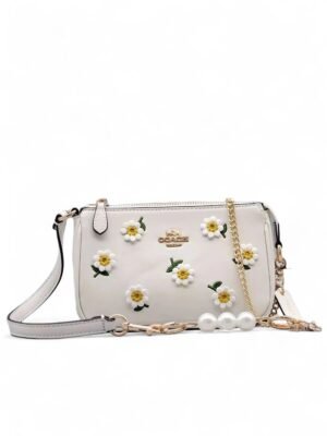 coach nolita 19 + Brand Box , size 19*11