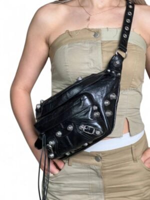 Balenciaga Le Cagole Belt Bag in Arena Lambskin + Brand Box , size 27*17